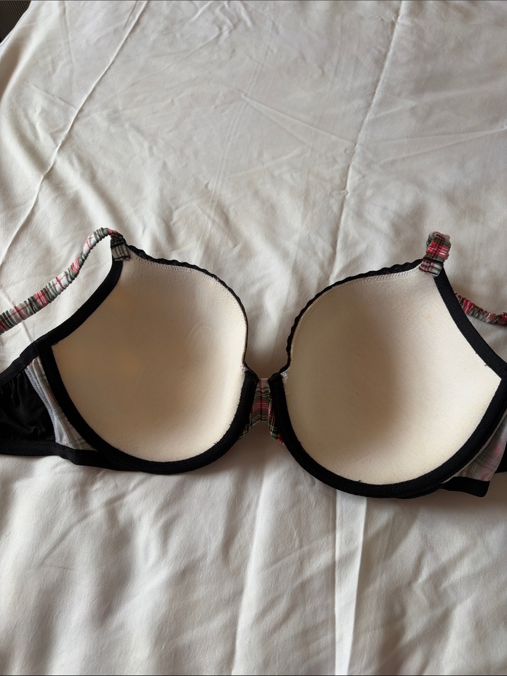 Victoria's Secret Plaid Underwire Bra in Red and Black - Picture 6 of 7